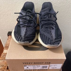 Yeezy Boost 350 V2 Asriel